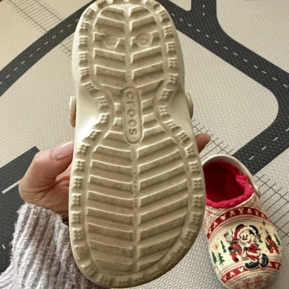 CROCS Kids Moccasins - Red and Cream